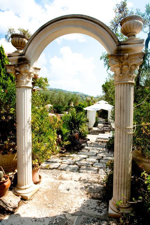 Il Casale Delle Principesse Villa Матината Стая снимка