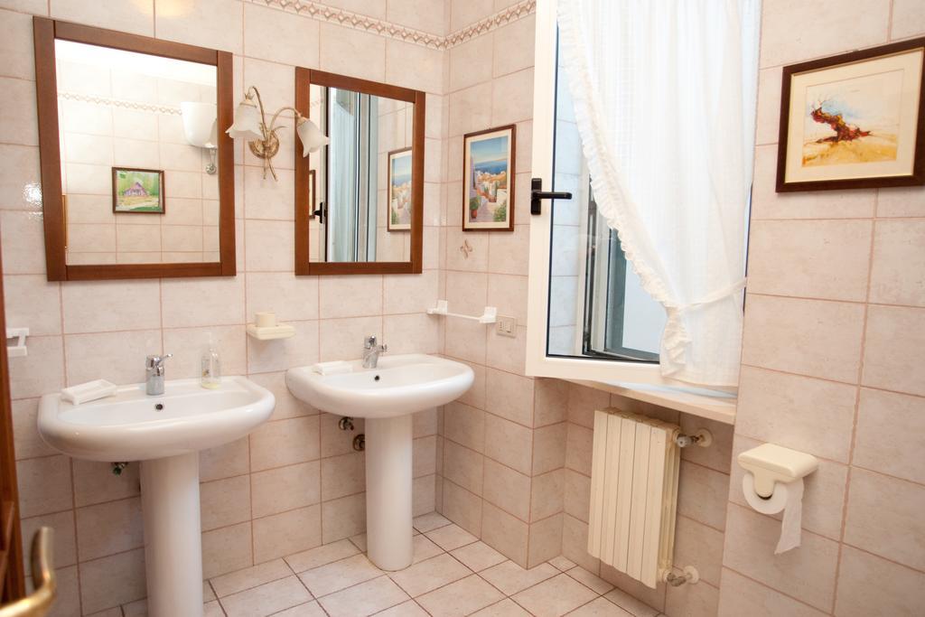 Il Casale Delle Principesse Villa Матината Стая снимка